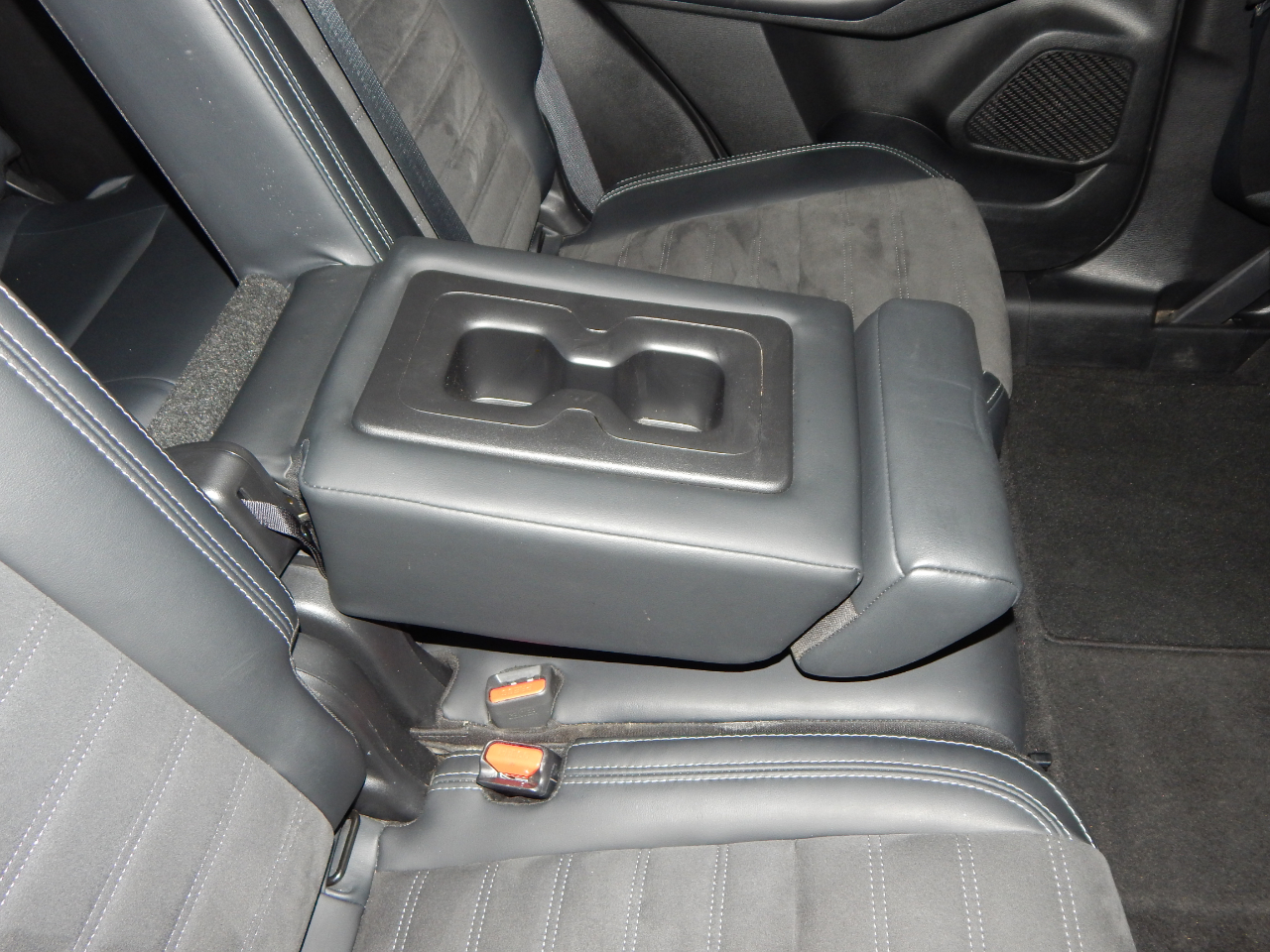 2024 Mitsubishi Outlander SE Black Edition photo 25