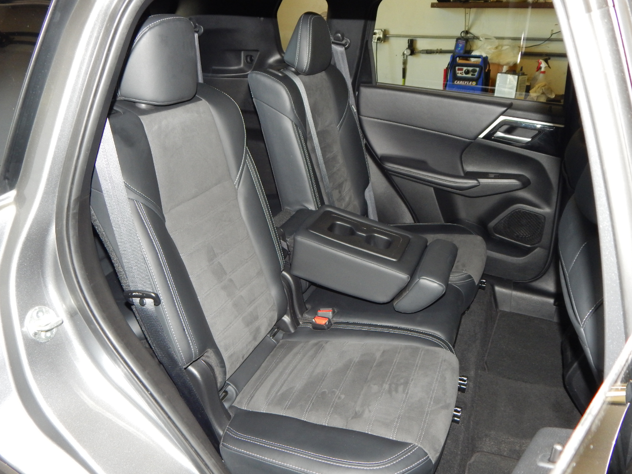 2024 Mitsubishi Outlander SE Black Edition photo 27