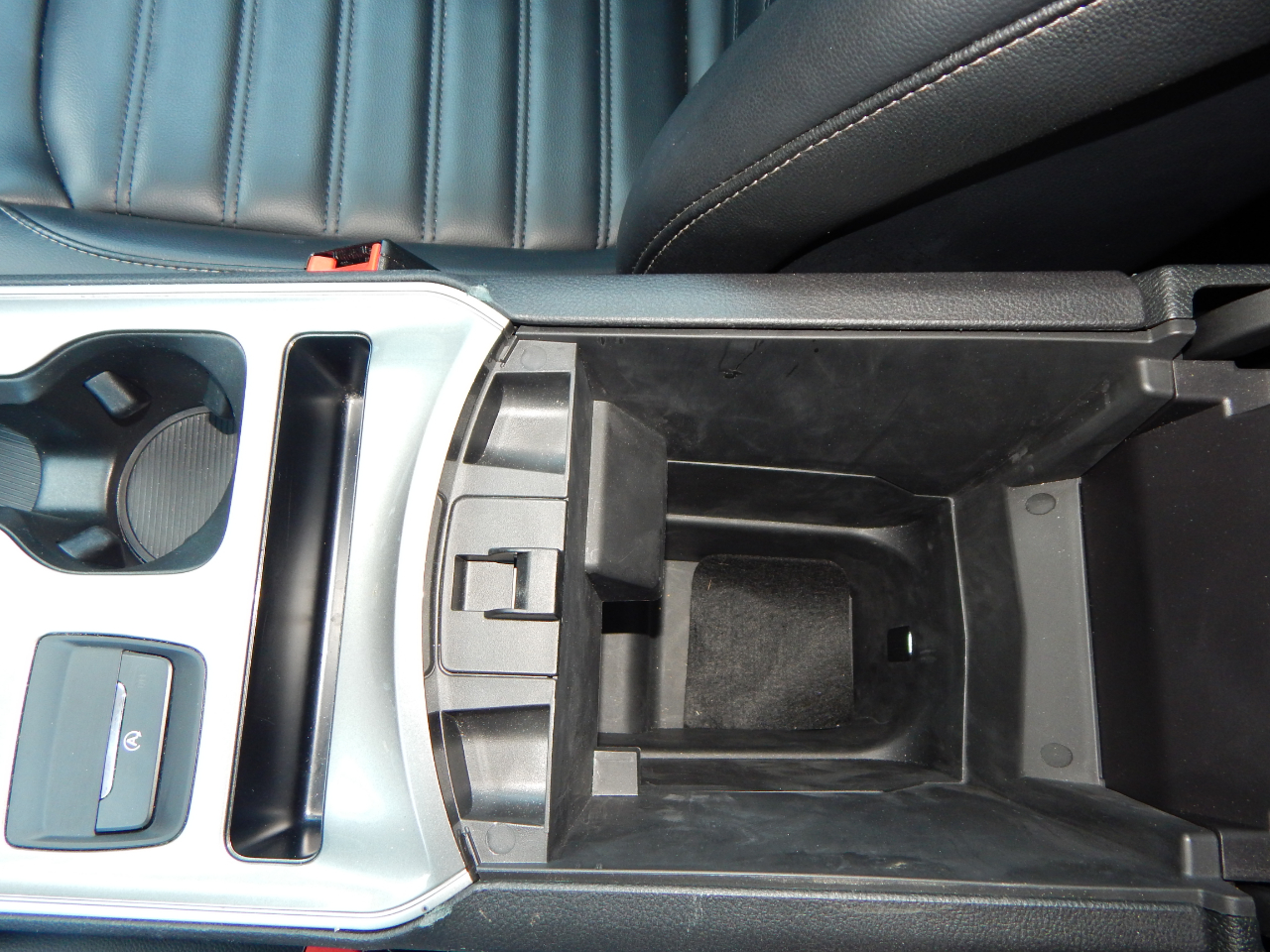 2024 Ford Edge SEL photo 16