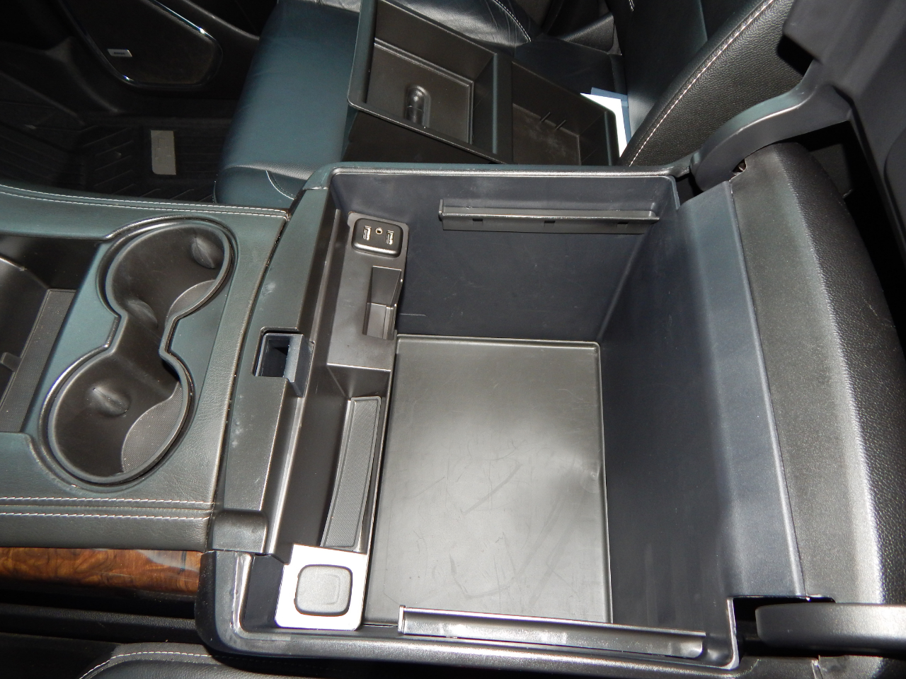 Chevrolet Tahoe 4WD 4dr LT 2020