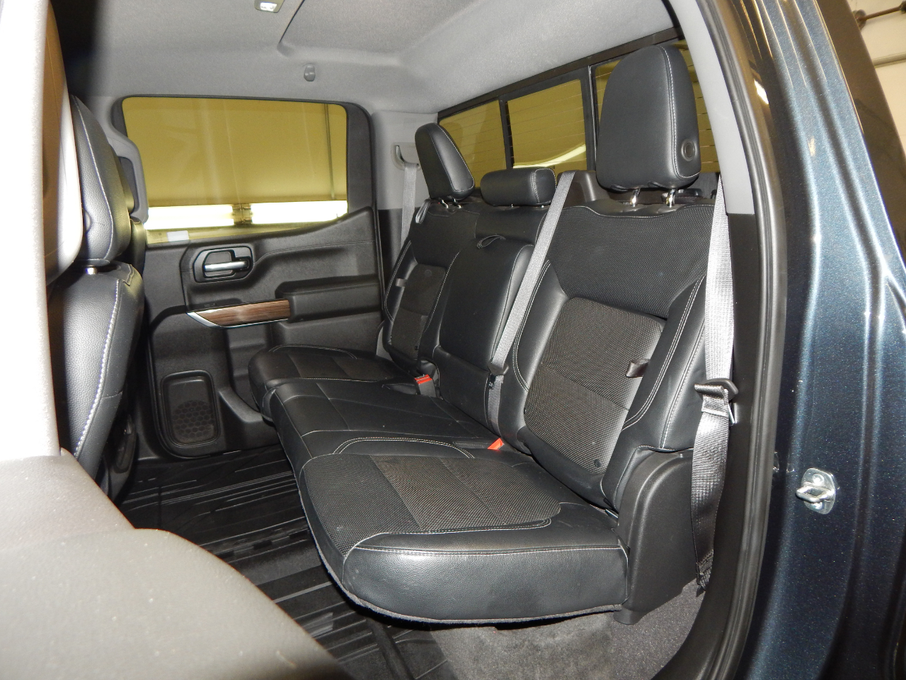 Chevrolet Silverado 1500 4WD Crew Cab 147" RST 2020