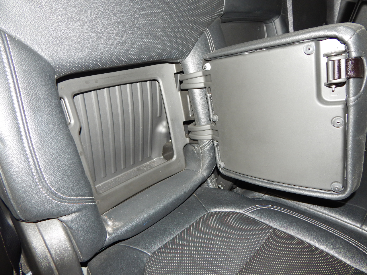 Chevrolet Silverado 1500 4WD Crew Cab 147" RST 2020