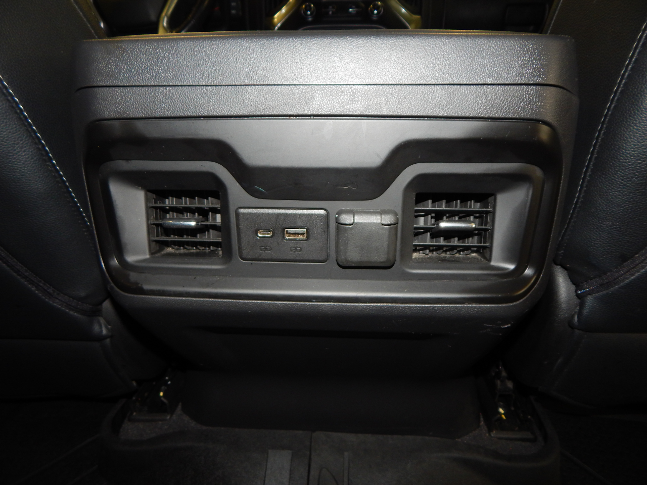 Chevrolet Silverado 1500 4WD Crew Cab 147" RST 2020