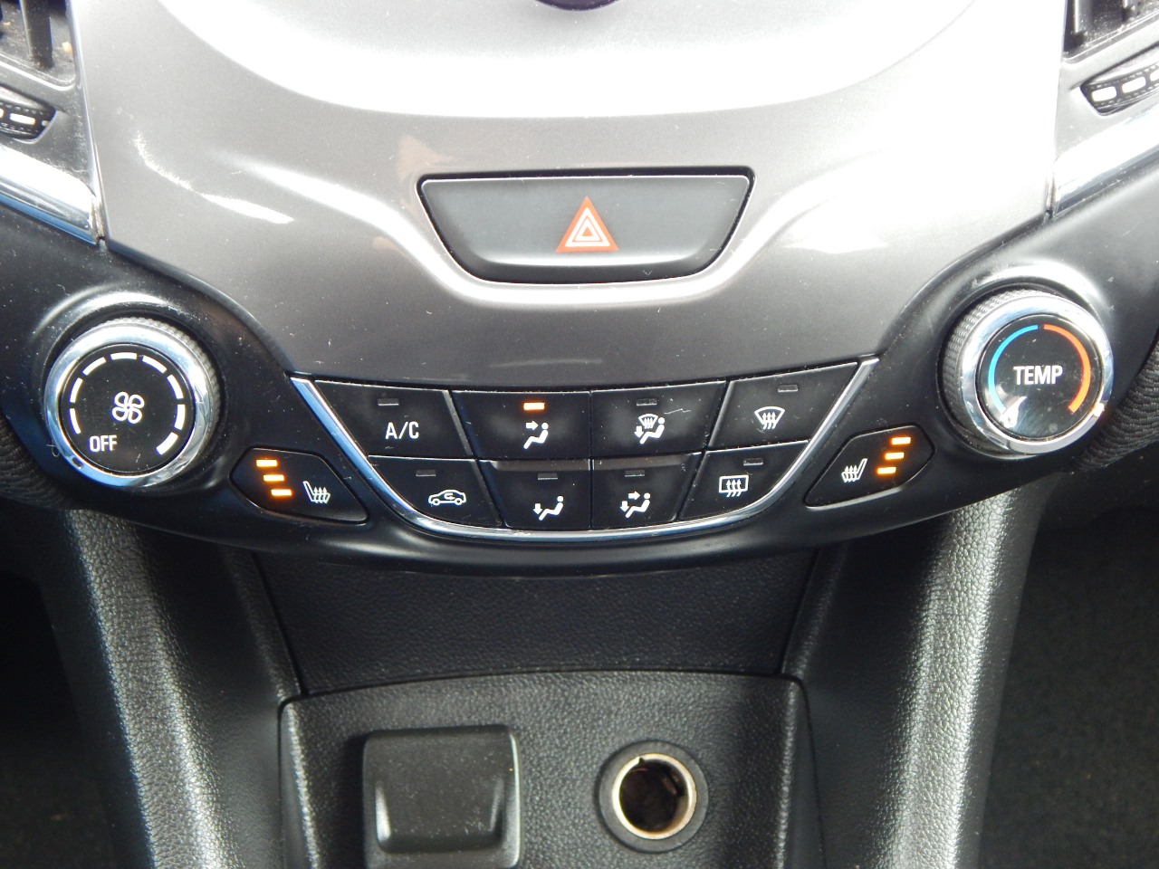 Chevrolet Cruze 4dr HB 1.4L LT w/1SD 2018