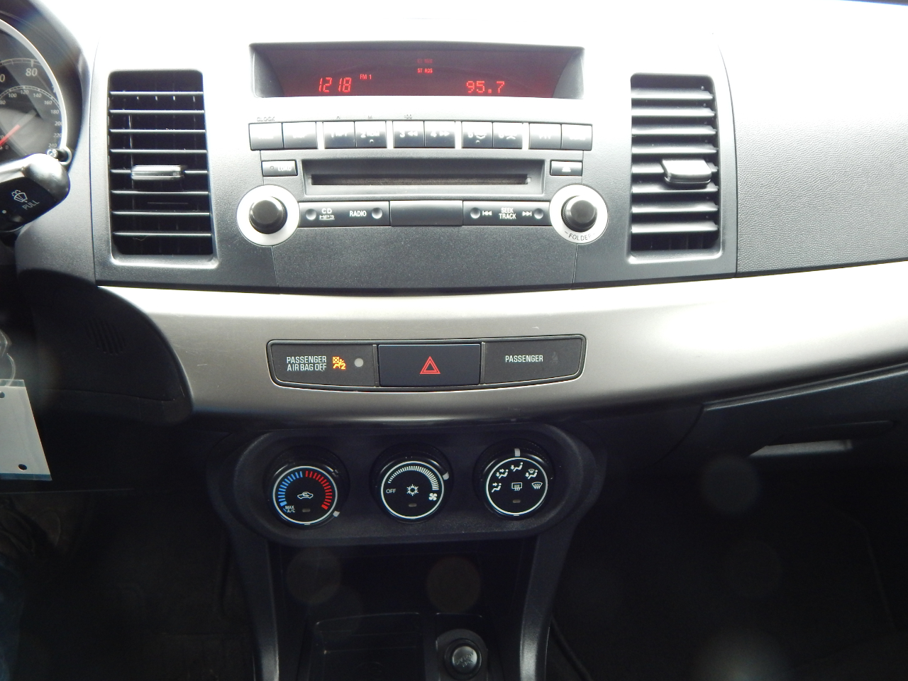 Mitsubishi Lancer 4dr Sdn CVT SE AWD 2012