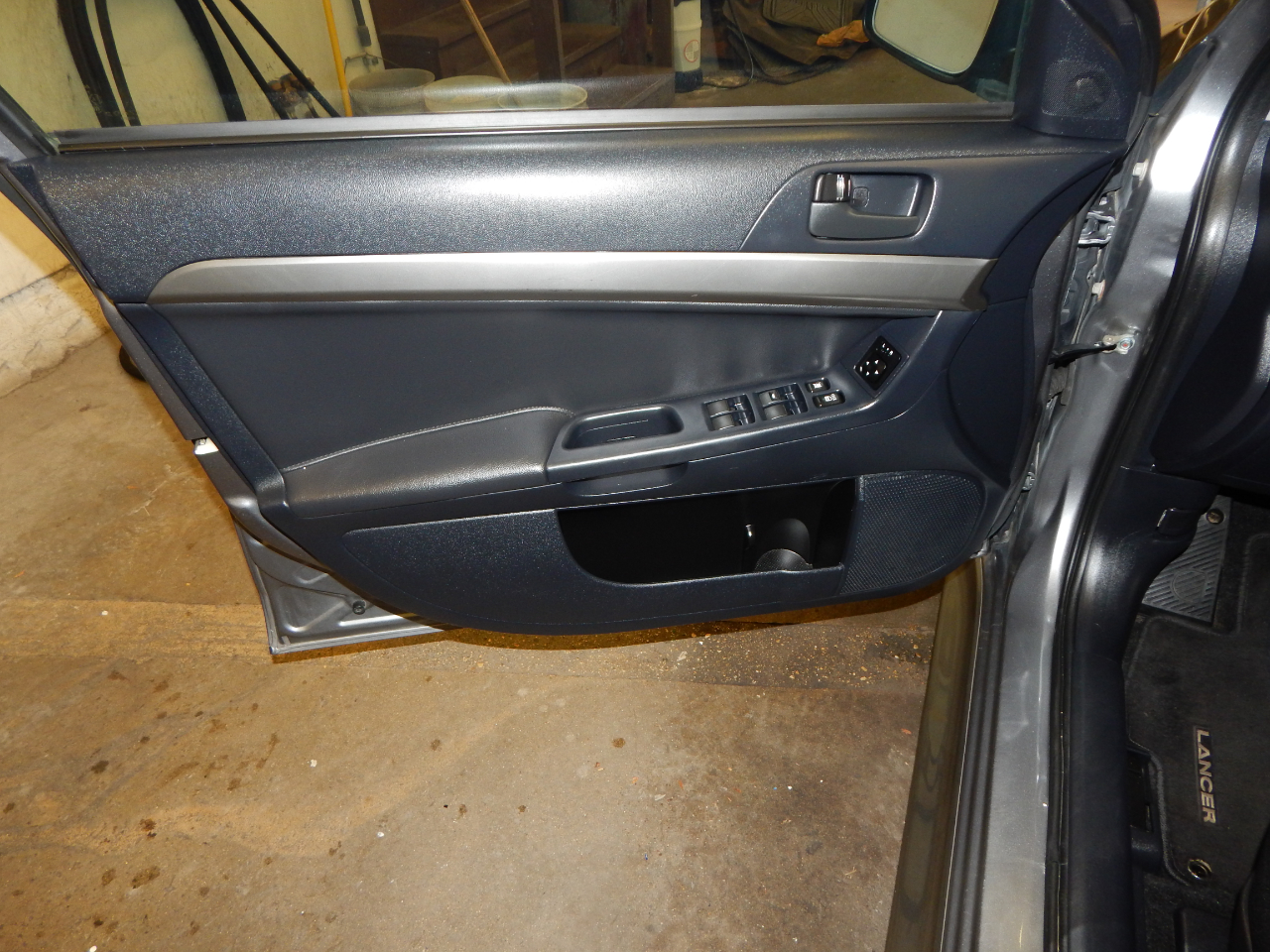 Mitsubishi Lancer 4dr Sdn CVT SE AWD 2012