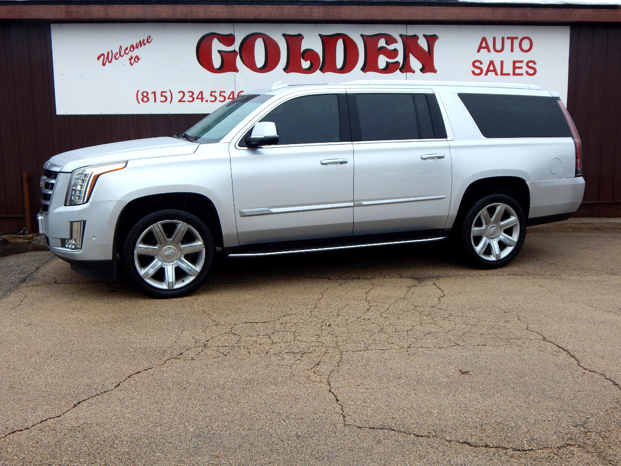 Cadillac Escalade ESV 4WD 4dr Luxury 2018