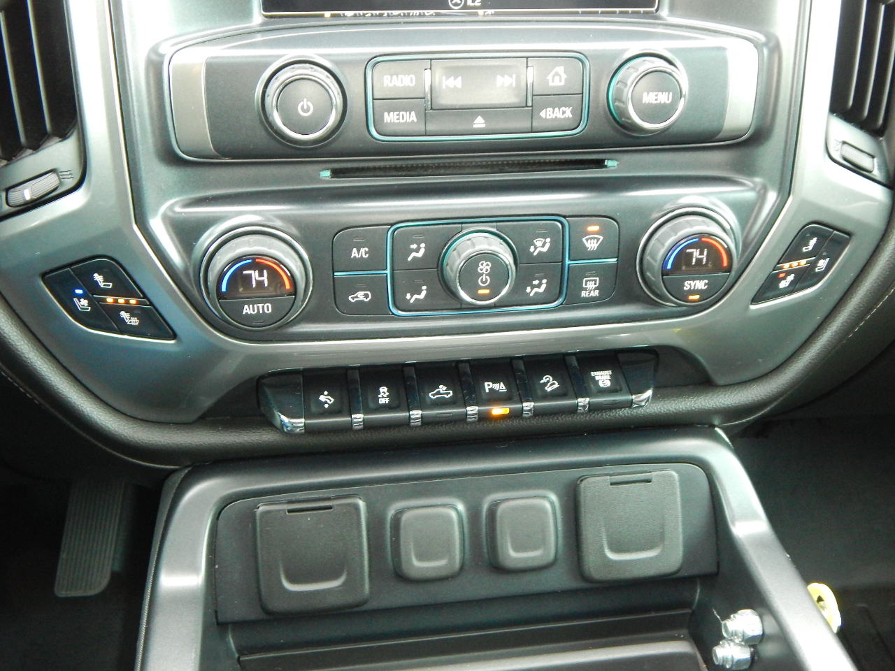 Chevrolet Silverado 2500HD 4WD Crew Cab 167" LTZ 2017