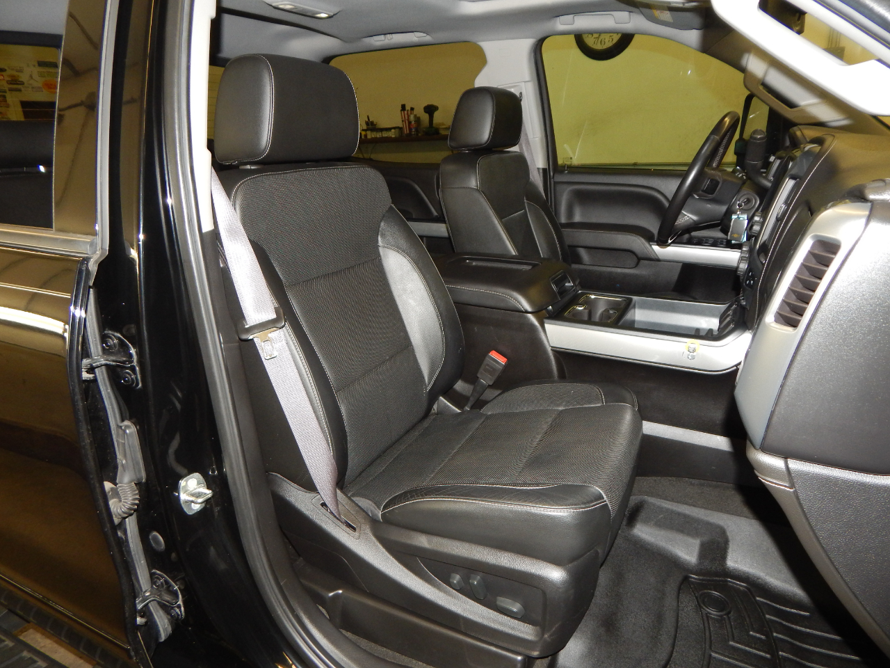 Chevrolet Silverado 2500HD 4WD Crew Cab 167" LTZ 2017