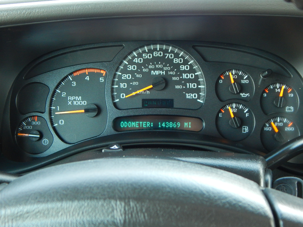 Chevrolet Silverado 2500HD Crew Cab 153" WB 4WD LT 2005