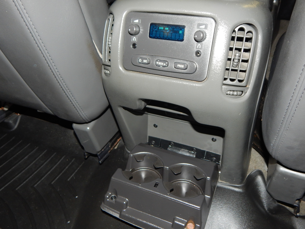 Chevrolet Silverado 2500HD Crew Cab 153" WB 4WD LT 2005