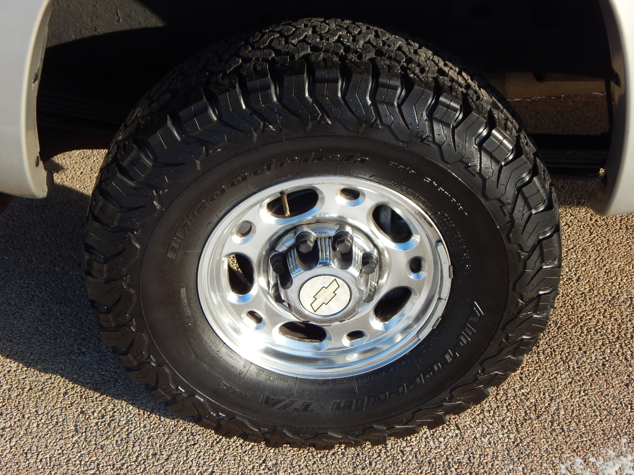 Chevrolet Silverado 2500HD Crew Cab 153" WB 4WD LT 2005