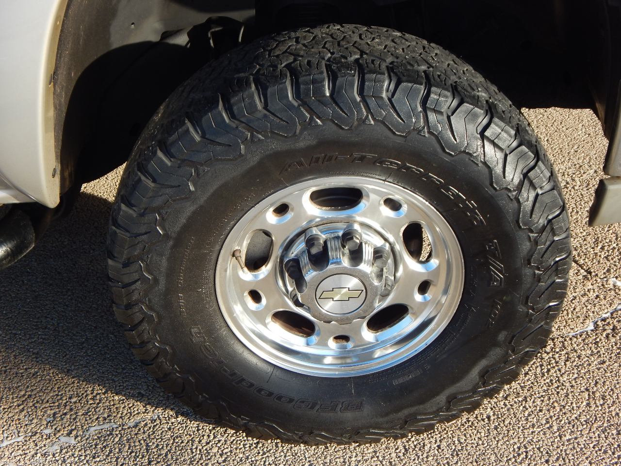 Chevrolet Silverado 2500HD Crew Cab 153" WB 4WD LT 2005