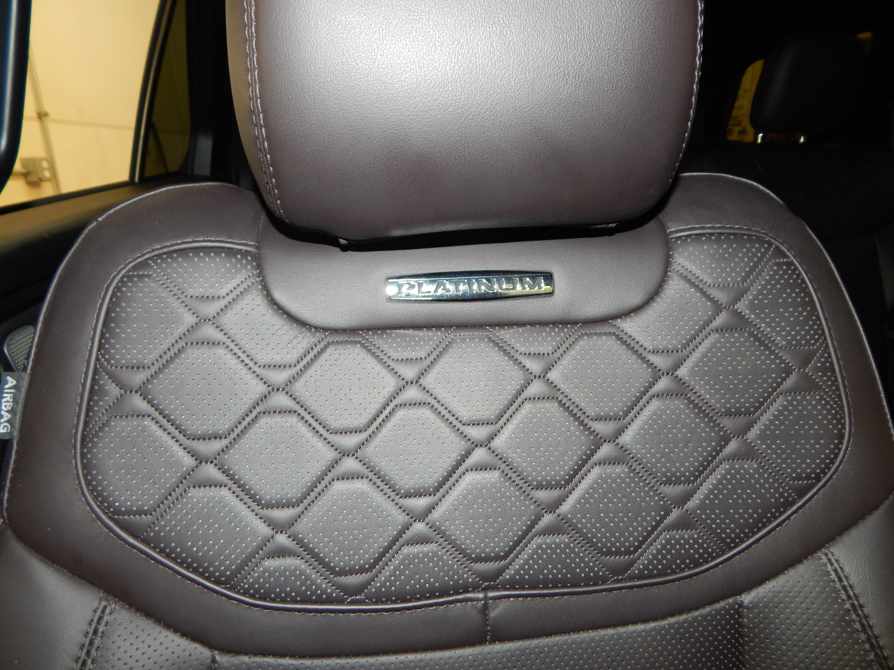 Ford Explorer Platinum 4WD 2025