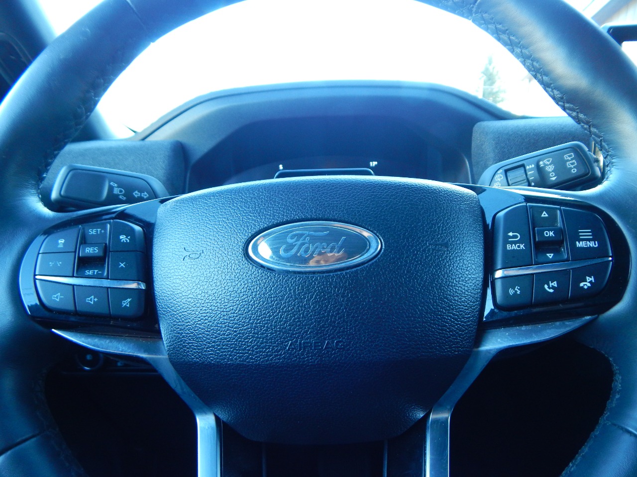 Ford Explorer Platinum 4WD 2025