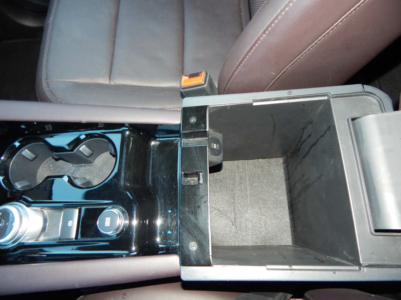 Ford Explorer Platinum 4WD 2025