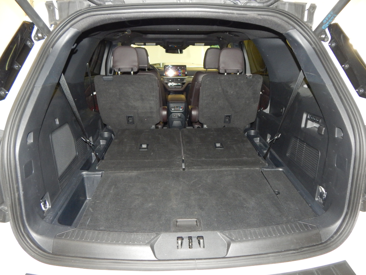 Ford Explorer Platinum 4WD 2025