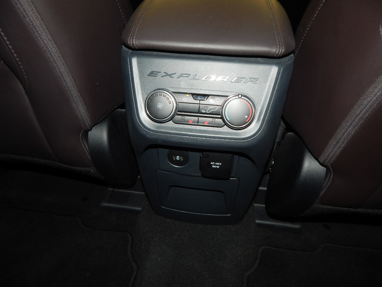 Ford Explorer Platinum 4WD 2025