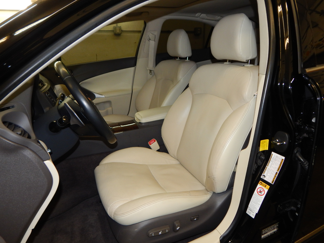 Lexus IS 250 4dr Sport Sdn Auto RWD 2013