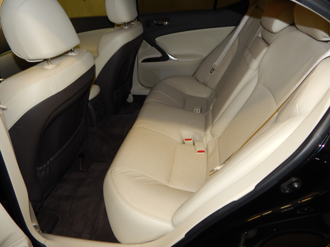 Lexus IS 250 4dr Sport Sdn Auto RWD 2013