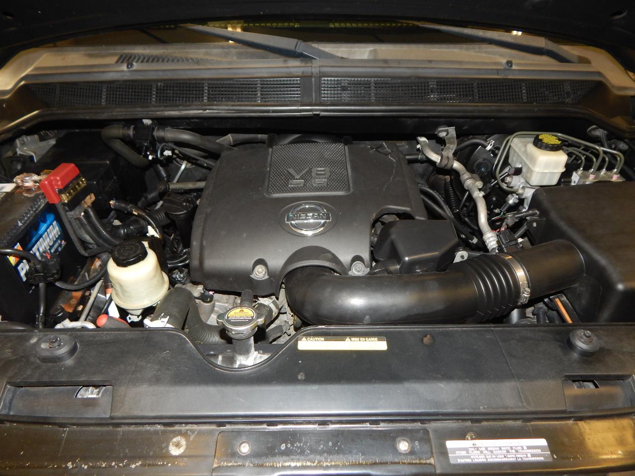 Nissan Titan 4WD Crew Cab SWB SV 2015