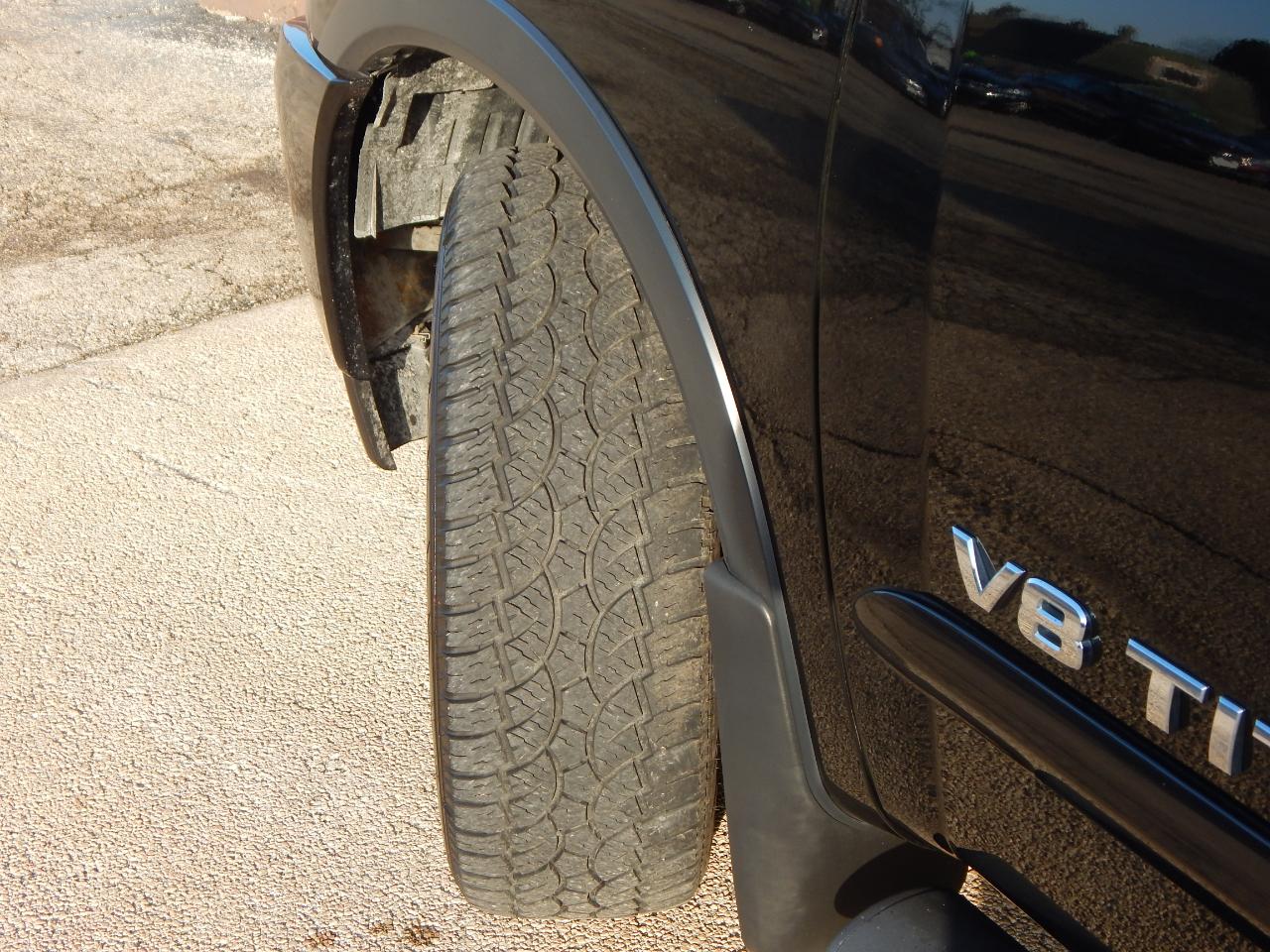 Nissan Titan 4WD Crew Cab SWB SV 2015