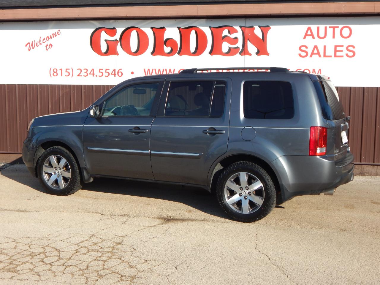 Honda Pilot 2WD 4dr Touring w/RES & Navi 2013