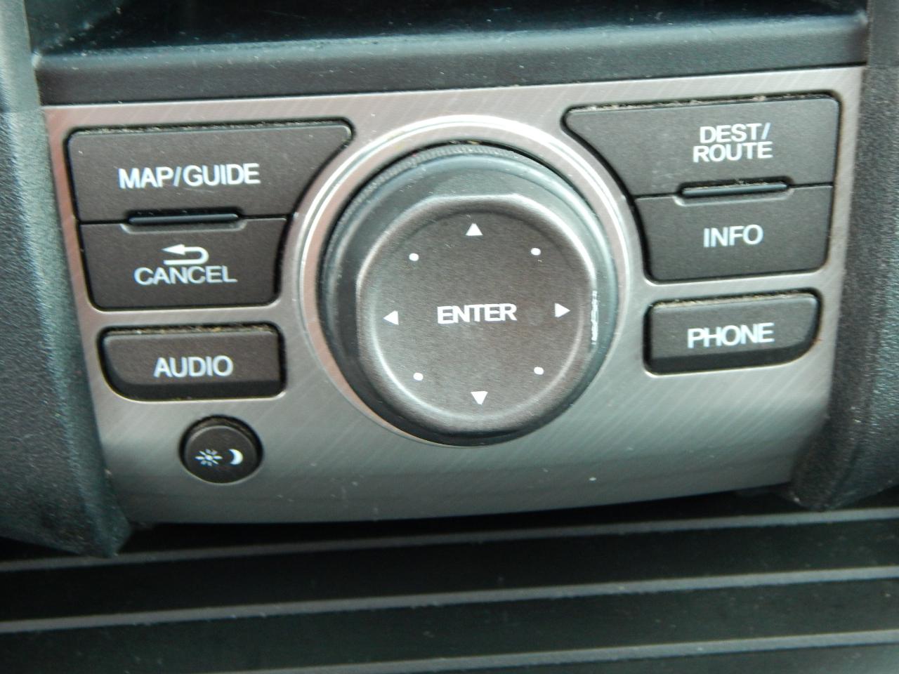 Honda Pilot 2WD 4dr Touring w/RES & Navi 2013