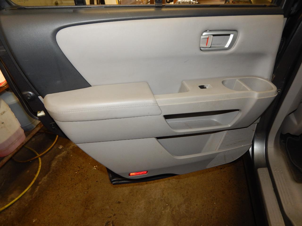 Honda Pilot 2WD 4dr Touring w/RES & Navi 2013