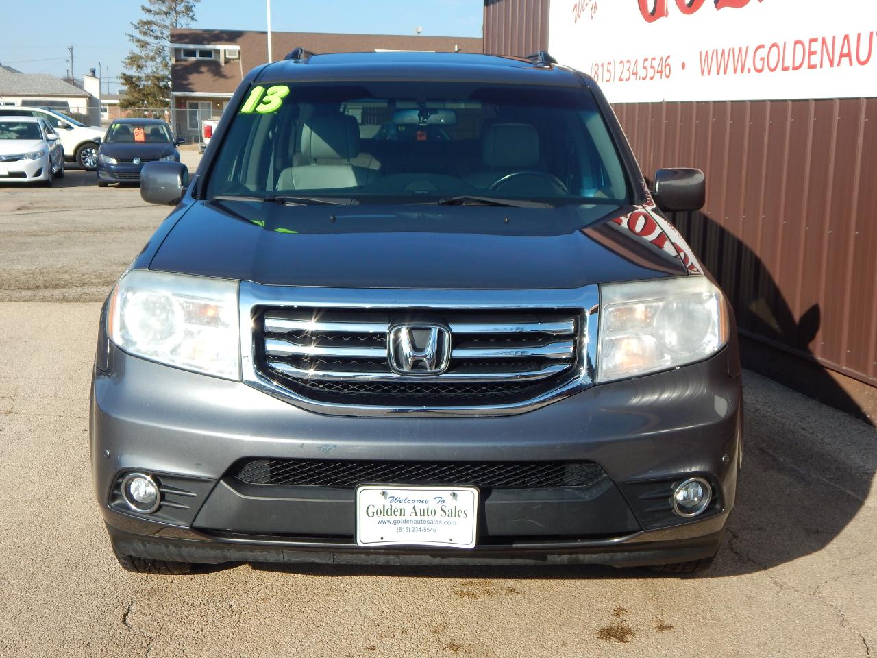 Honda Pilot 2WD 4dr Touring w/RES & Navi 2013