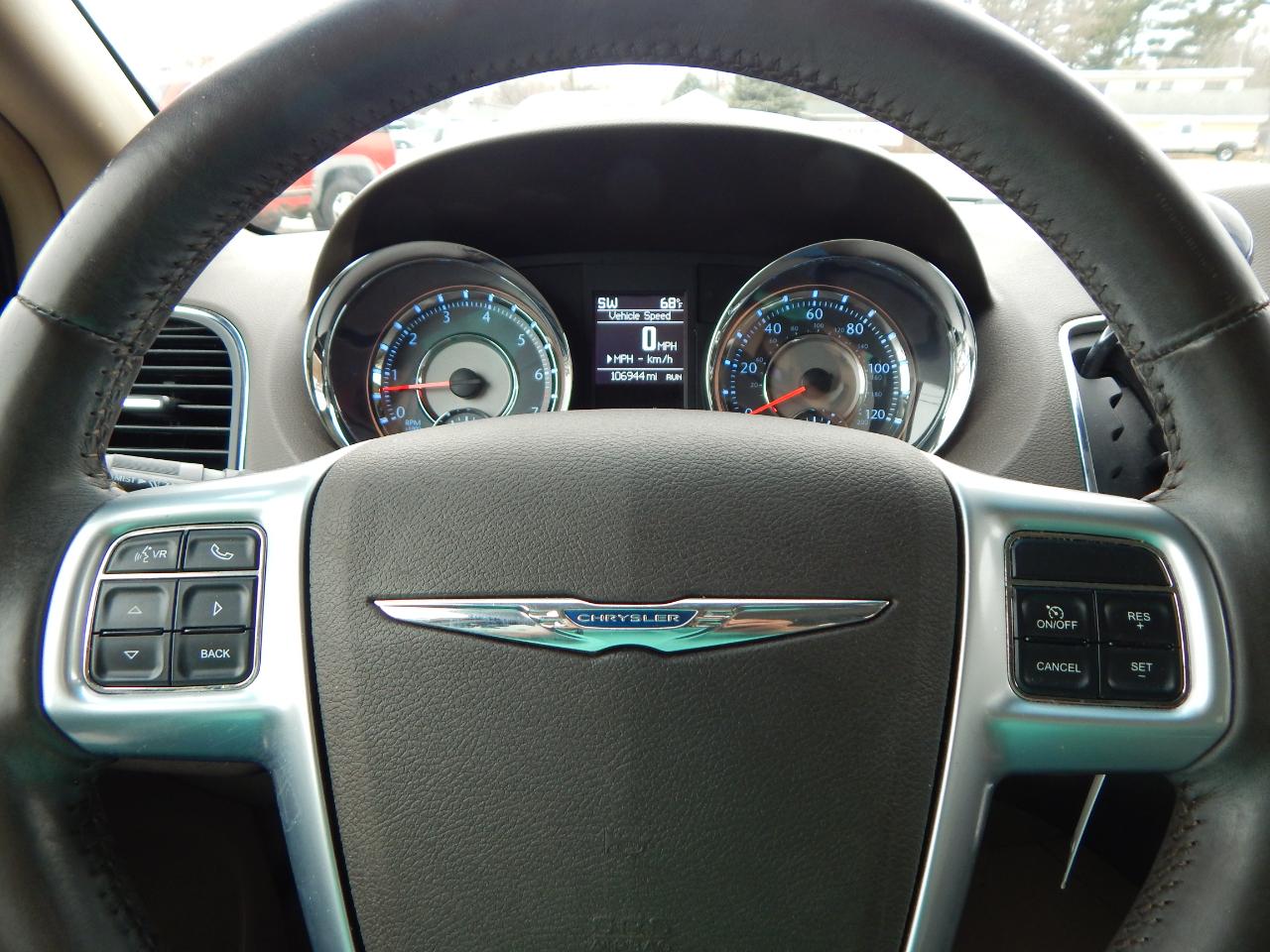 Chrysler Town & Country 4dr Wgn Touring 2013