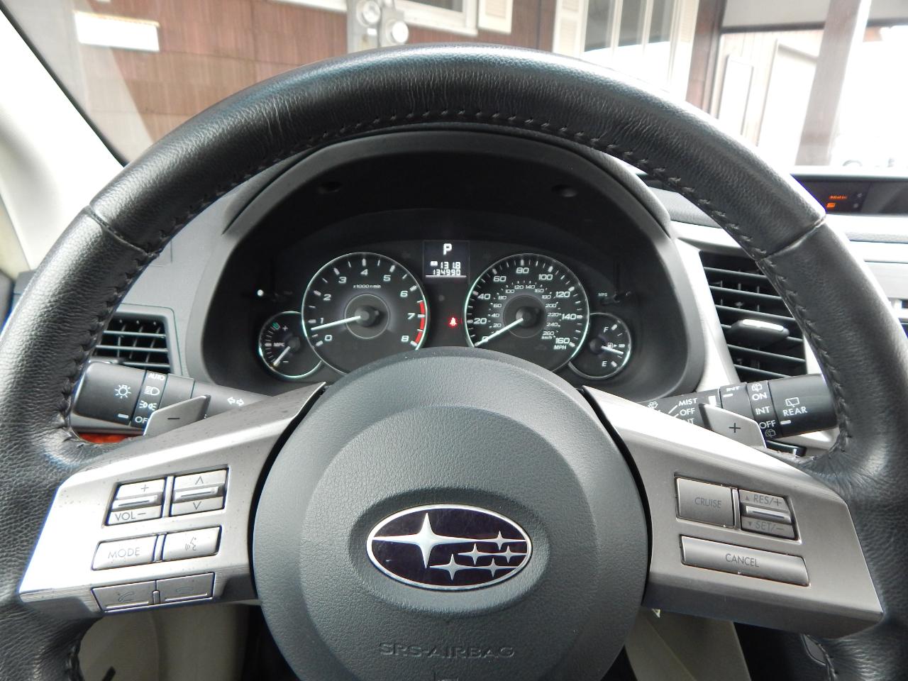 Subaru Outback 4dr Wgn H6 Auto 3.6R Limited Pwr Moon 2011