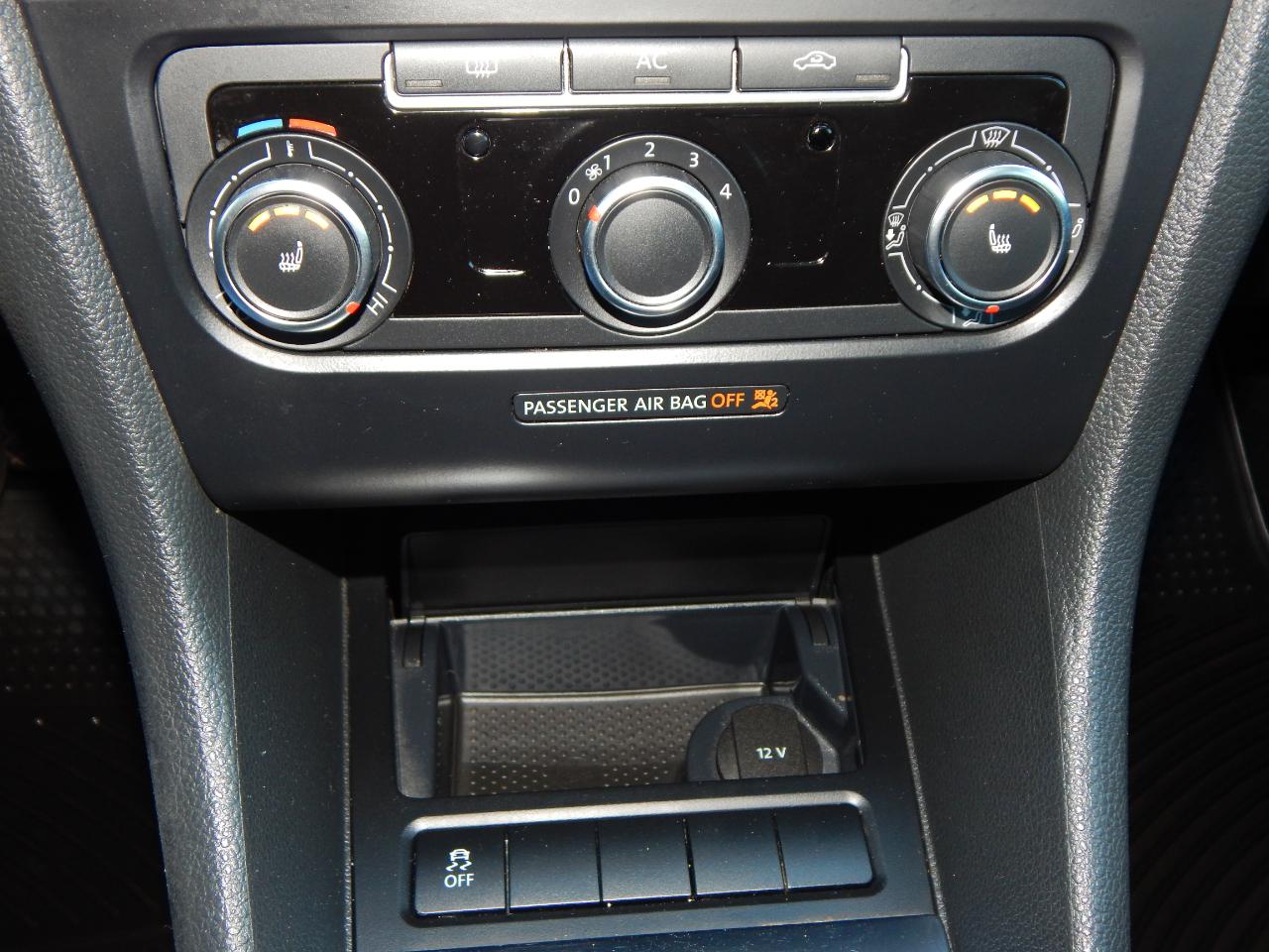 Volkswagen Jetta SportWagen 4dr DSG TDI 2011