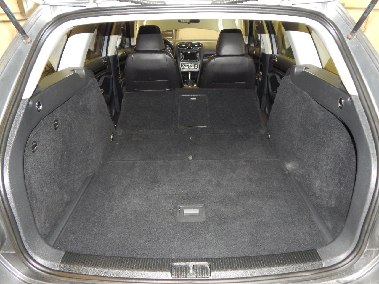 Volkswagen Jetta SportWagen 4dr DSG TDI 2011