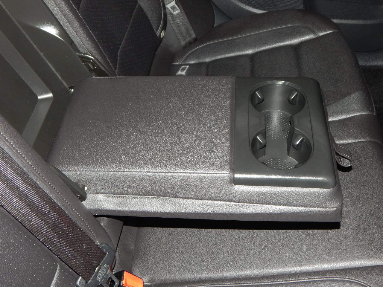 Volkswagen Jetta SportWagen 4dr DSG TDI 2011