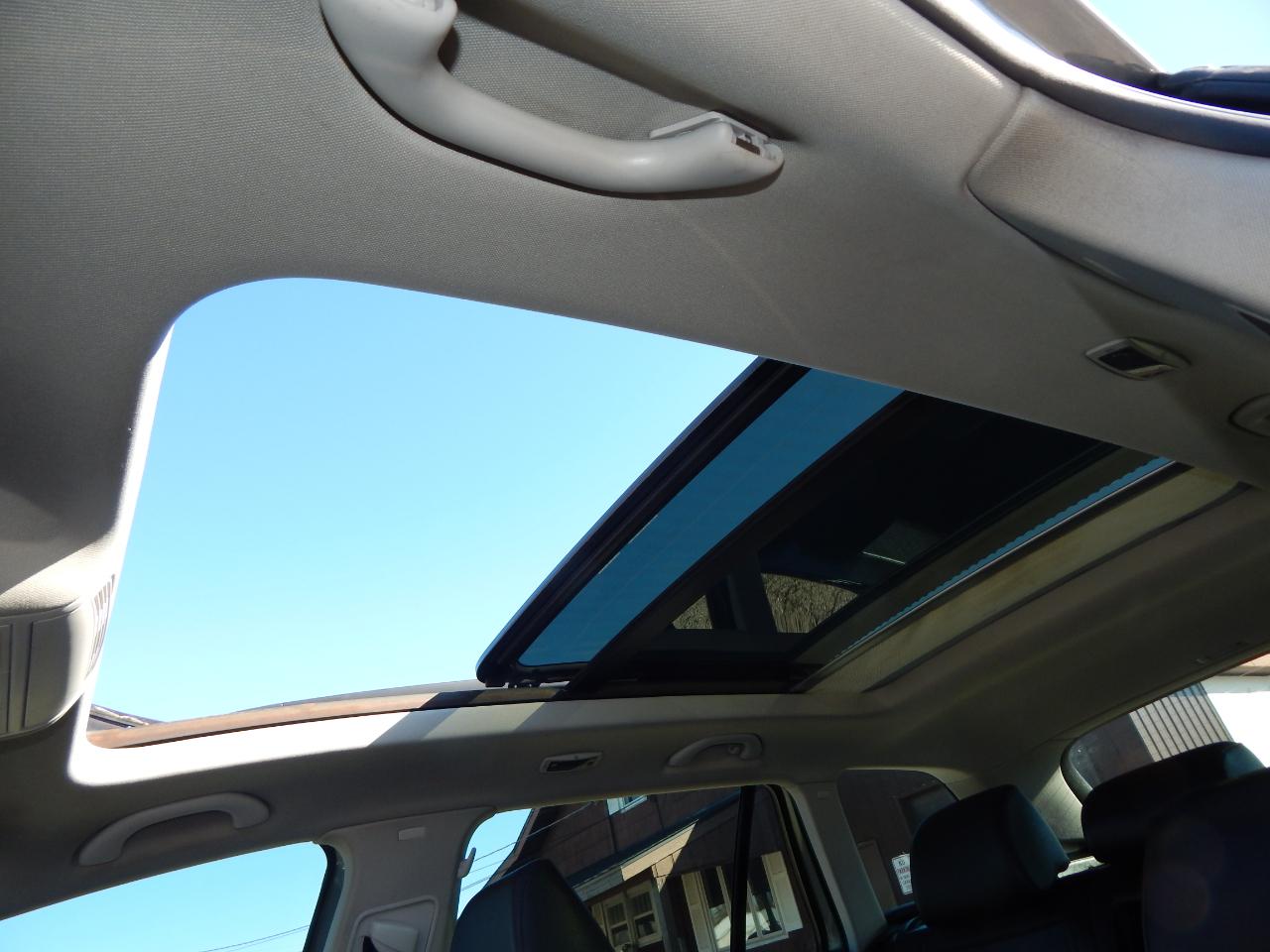 Volkswagen Jetta SportWagen 4dr DSG TDI 2011