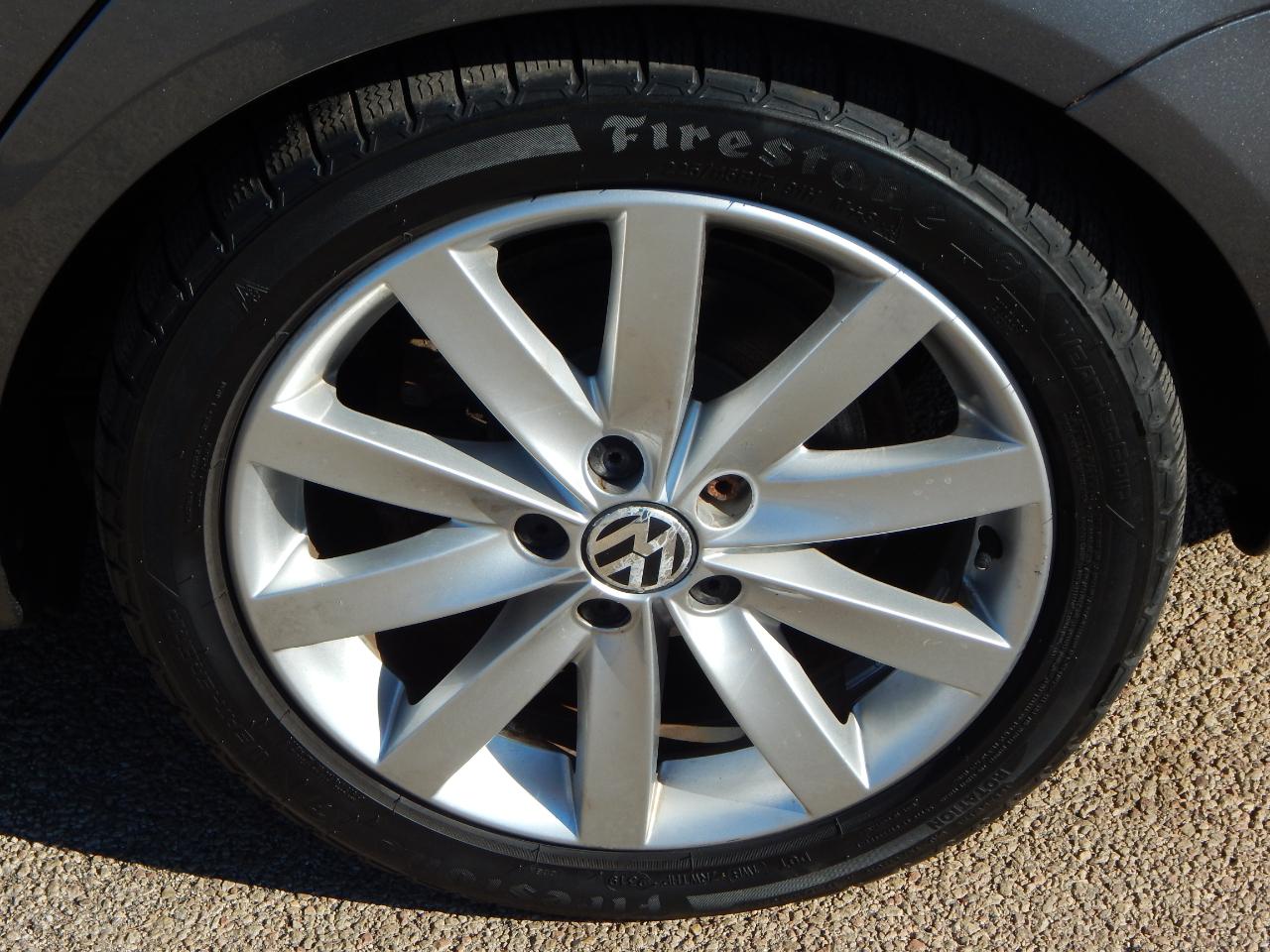 Volkswagen Jetta SportWagen 4dr DSG TDI 2011