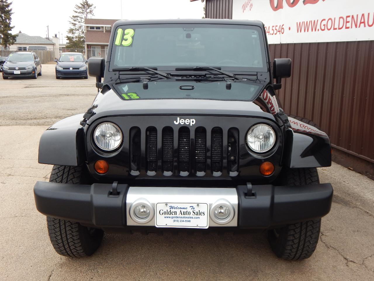 Jeep Wrangler 4WD 2dr Sahara 2013