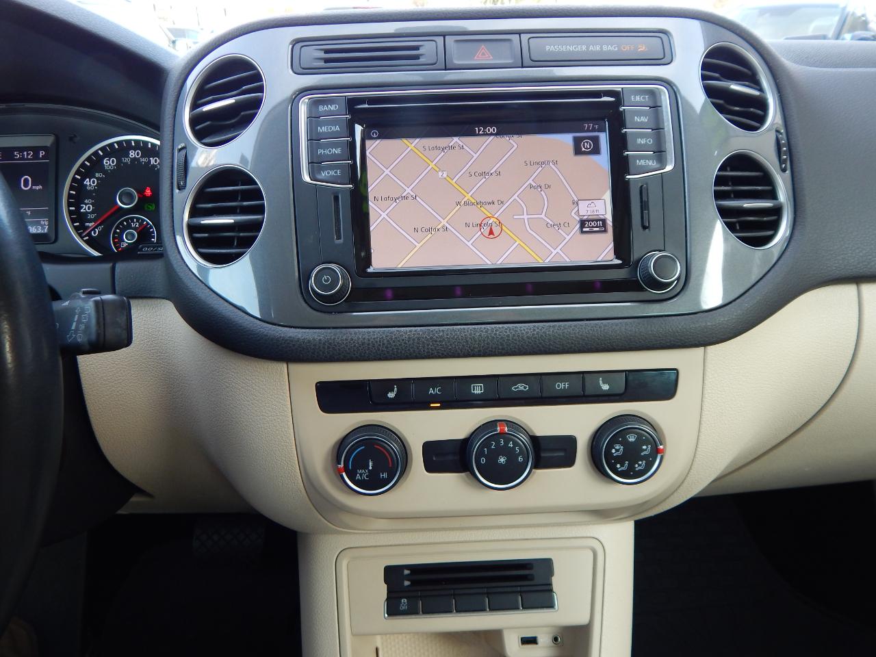 Volkswagen Tiguan 4MOTION 4dr Auto SE 2016