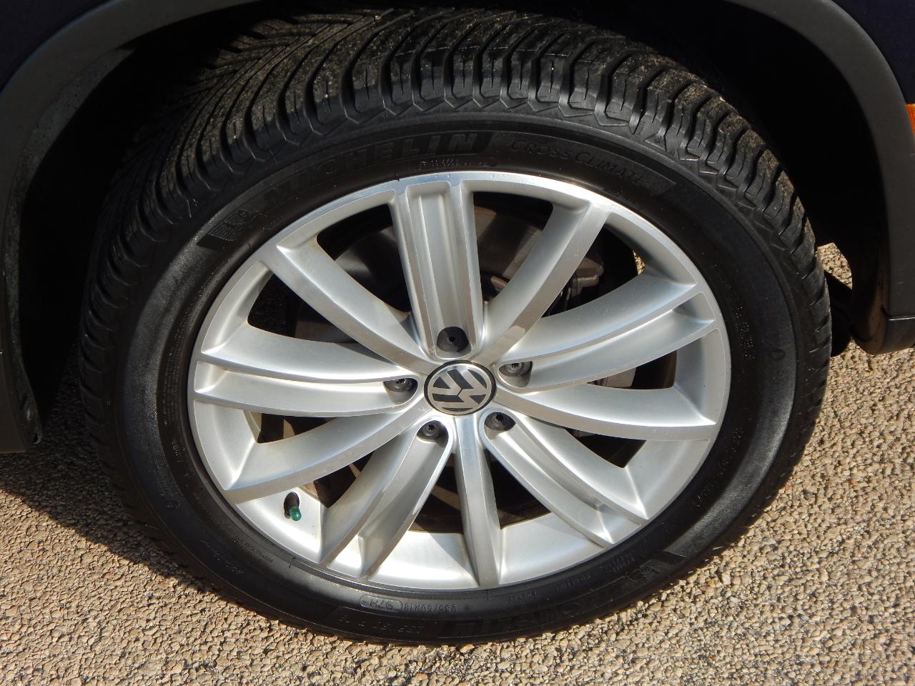 Volkswagen Tiguan 4MOTION 4dr Auto SE 2016