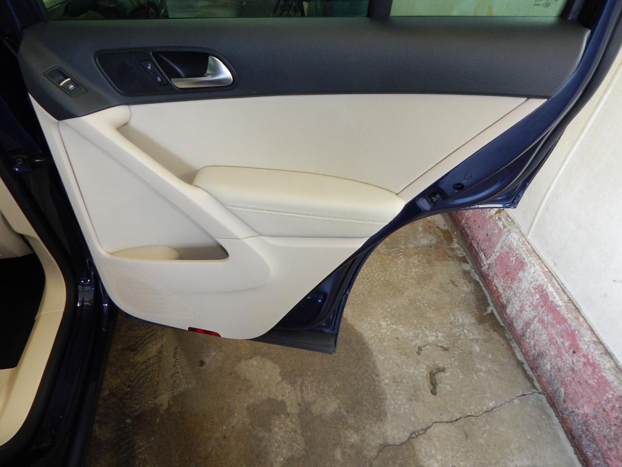 Volkswagen Tiguan 4MOTION 4dr Auto SE 2016