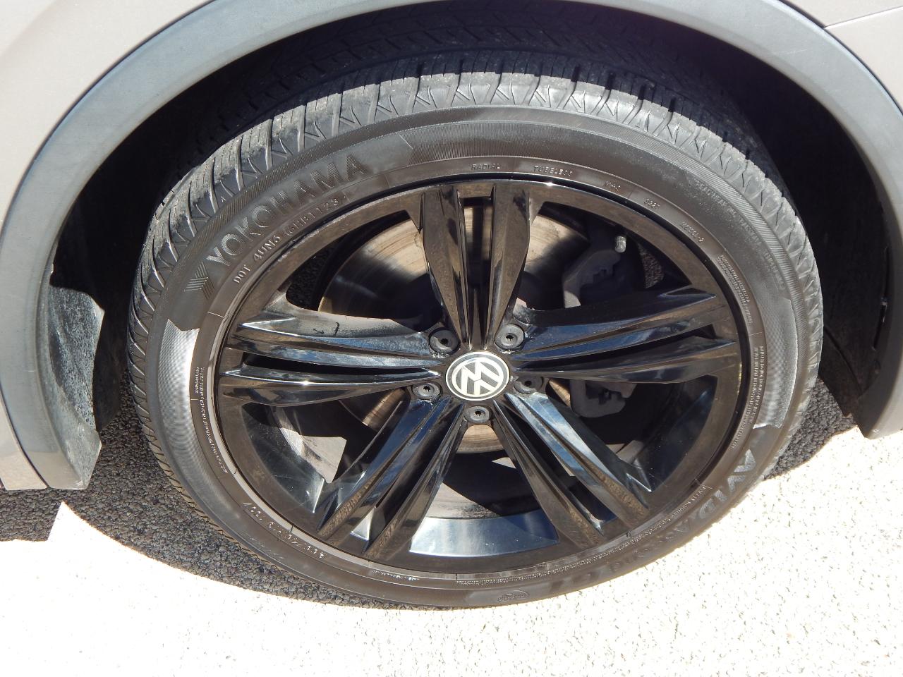 Volkswagen Tiguan 2.0T SEL R-Line Black 4MOTION 2019