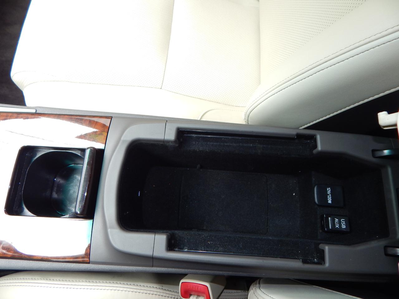 Lexus IS 250 4dr Sport Sdn Auto RWD 2013