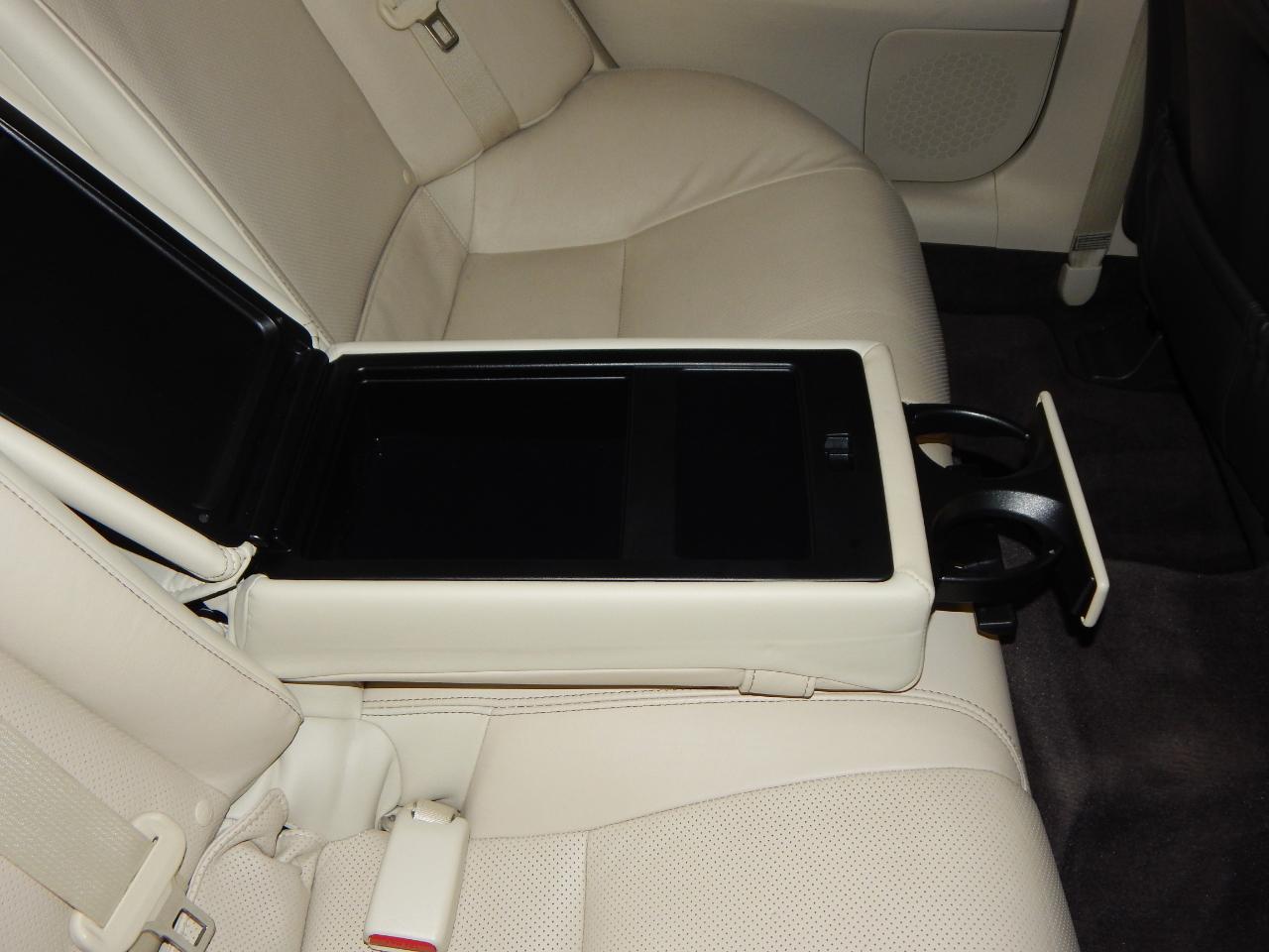 Lexus IS 250 4dr Sport Sdn Auto RWD 2013