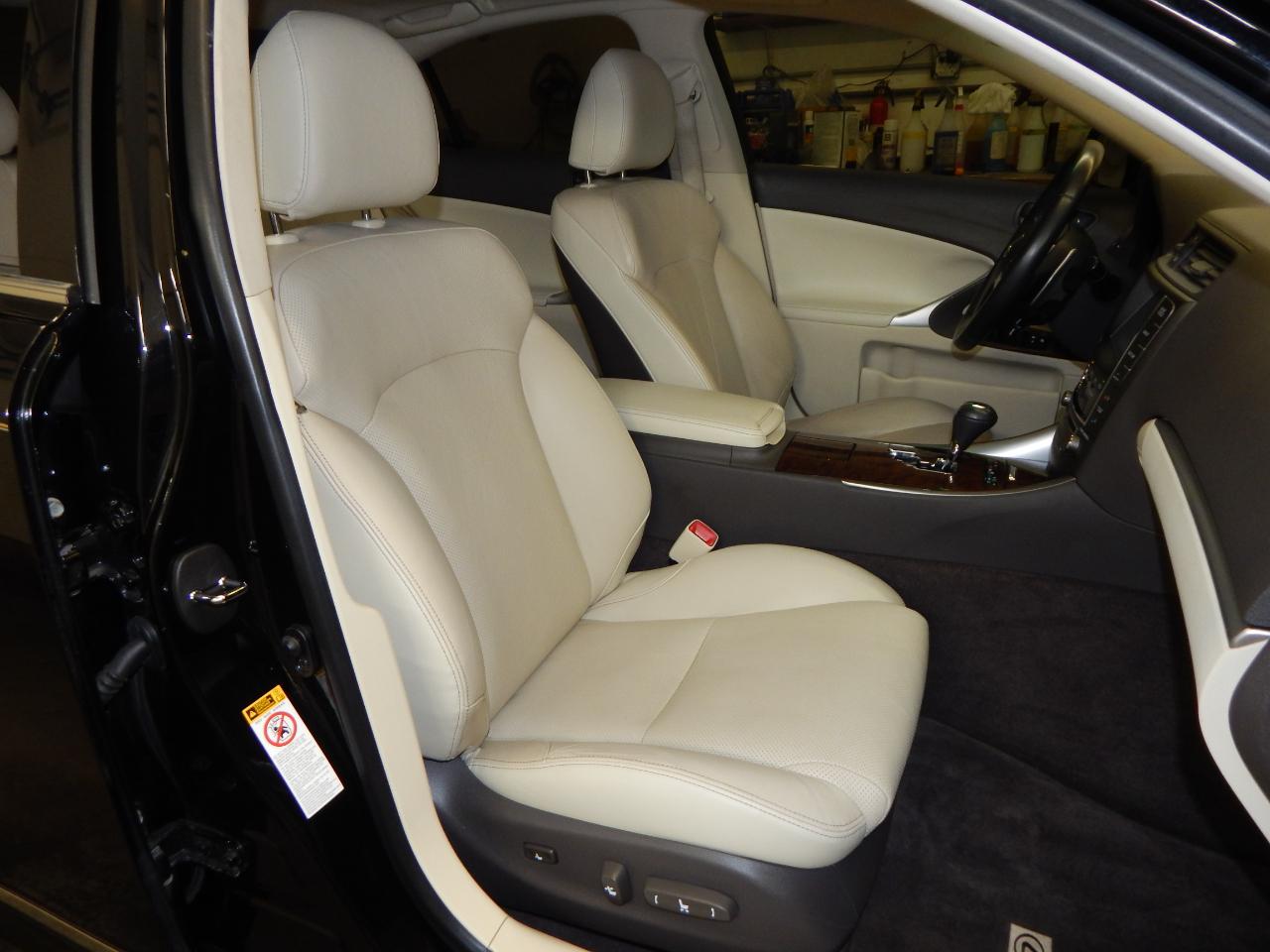 Lexus IS 250 4dr Sport Sdn Auto RWD 2013