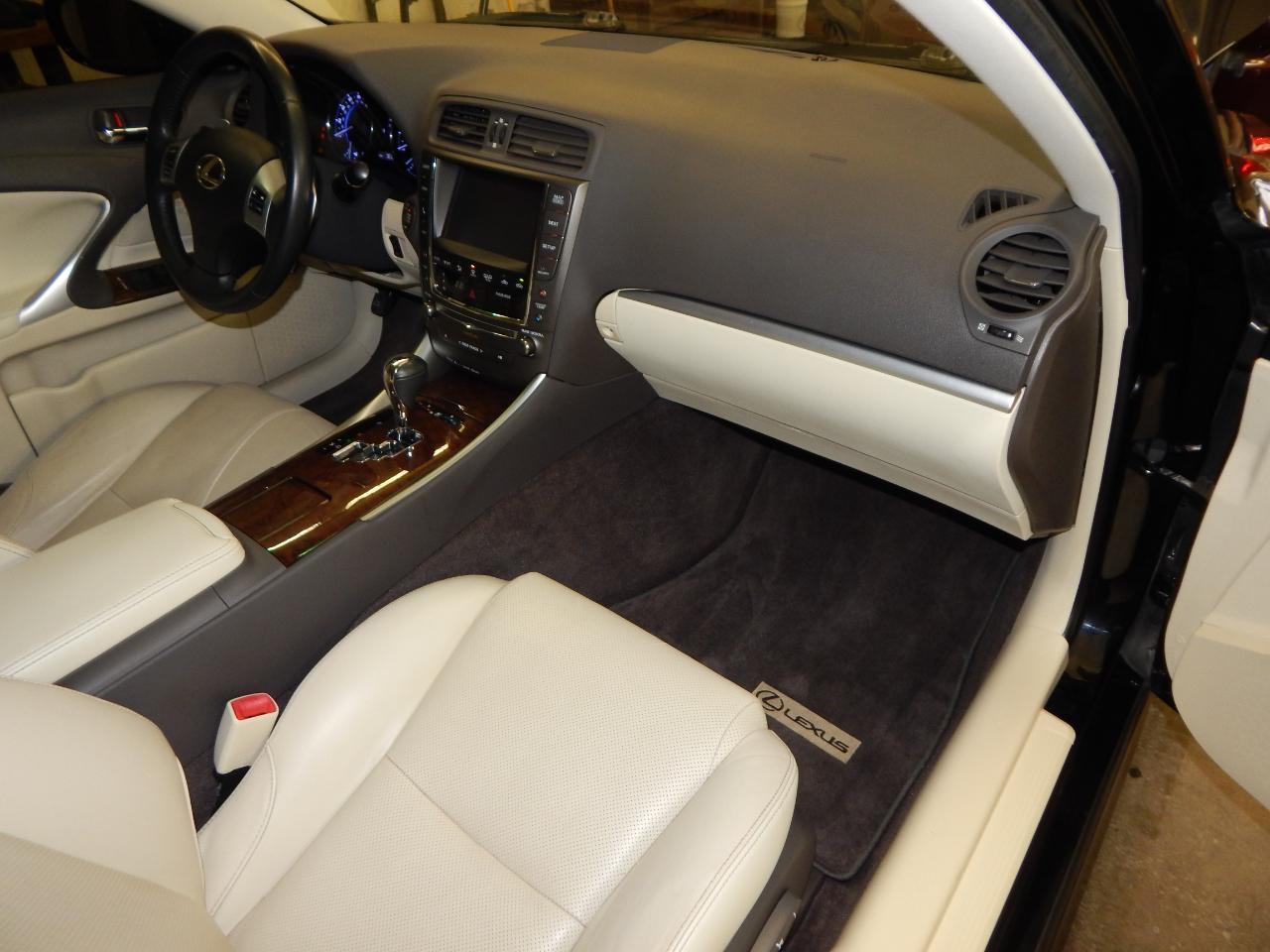 Lexus IS 250 4dr Sport Sdn Auto RWD 2013