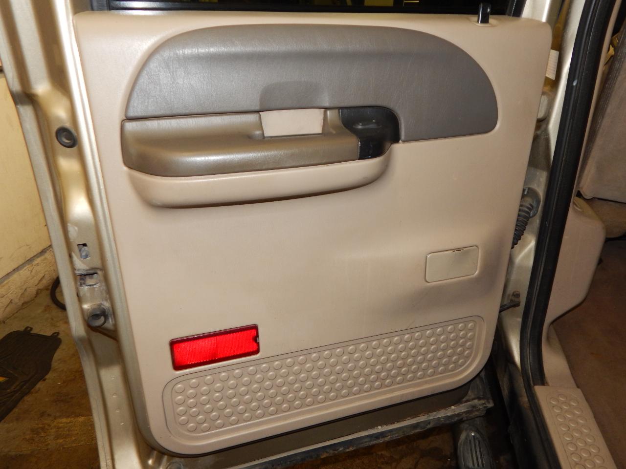 Ford Super Duty F-350 SRW Crew Cab 172" XLT 4WD 2001