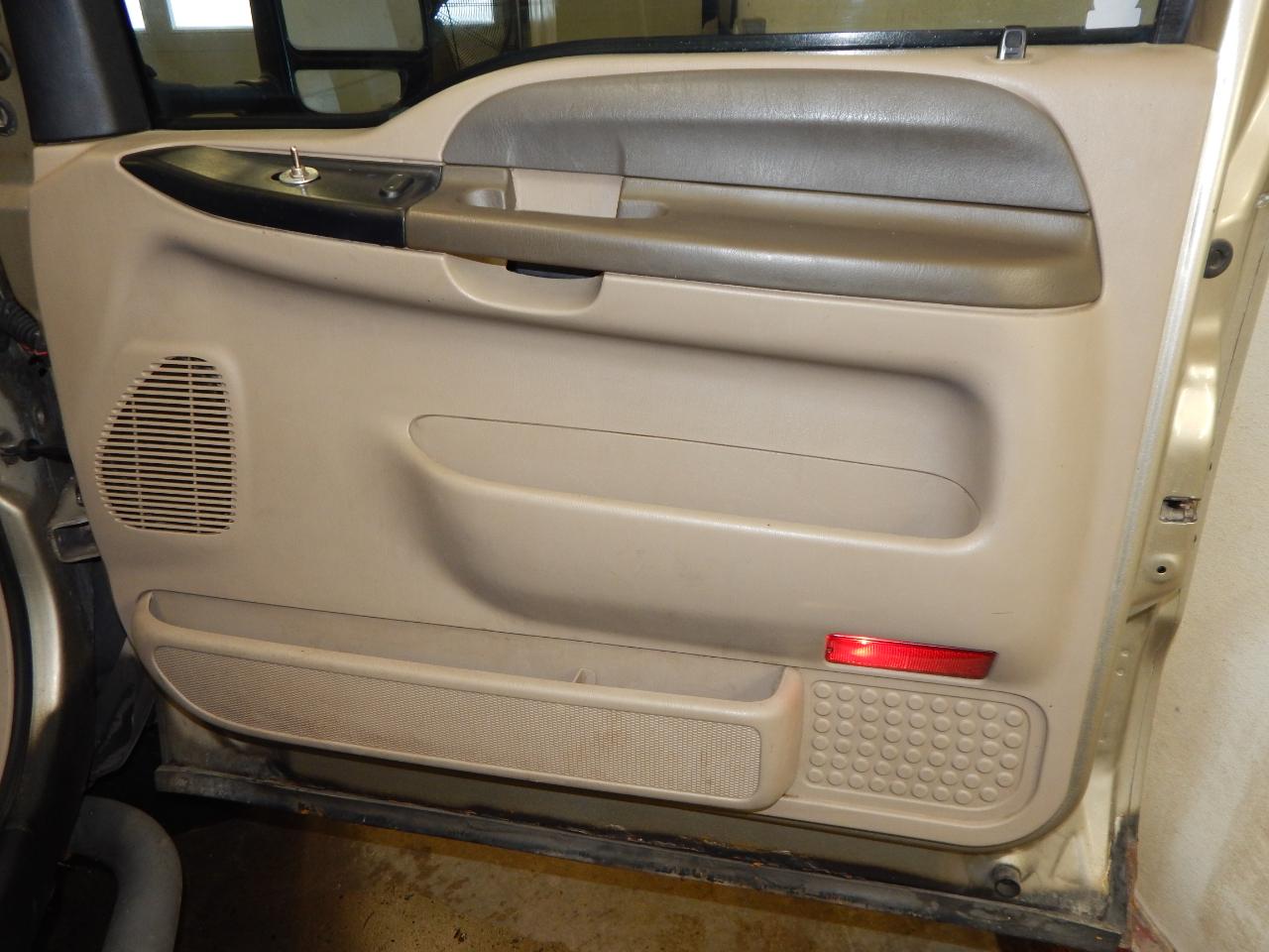 Ford Super Duty F-350 SRW Crew Cab 172" XLT 4WD 2001