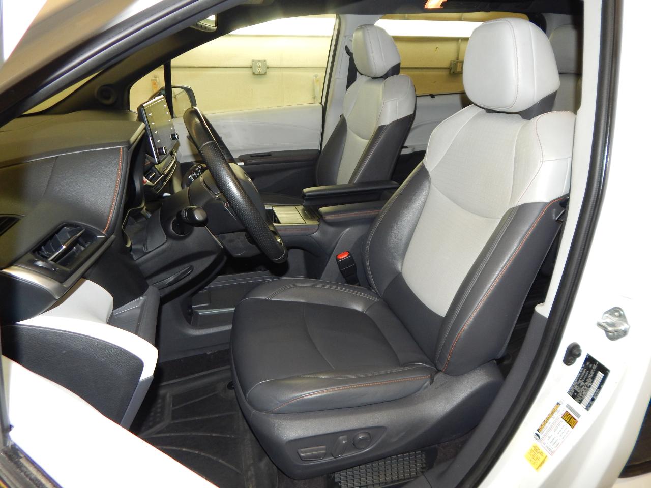 Toyota Sienna XSE AWD 7-Passenger (Natl) 2021