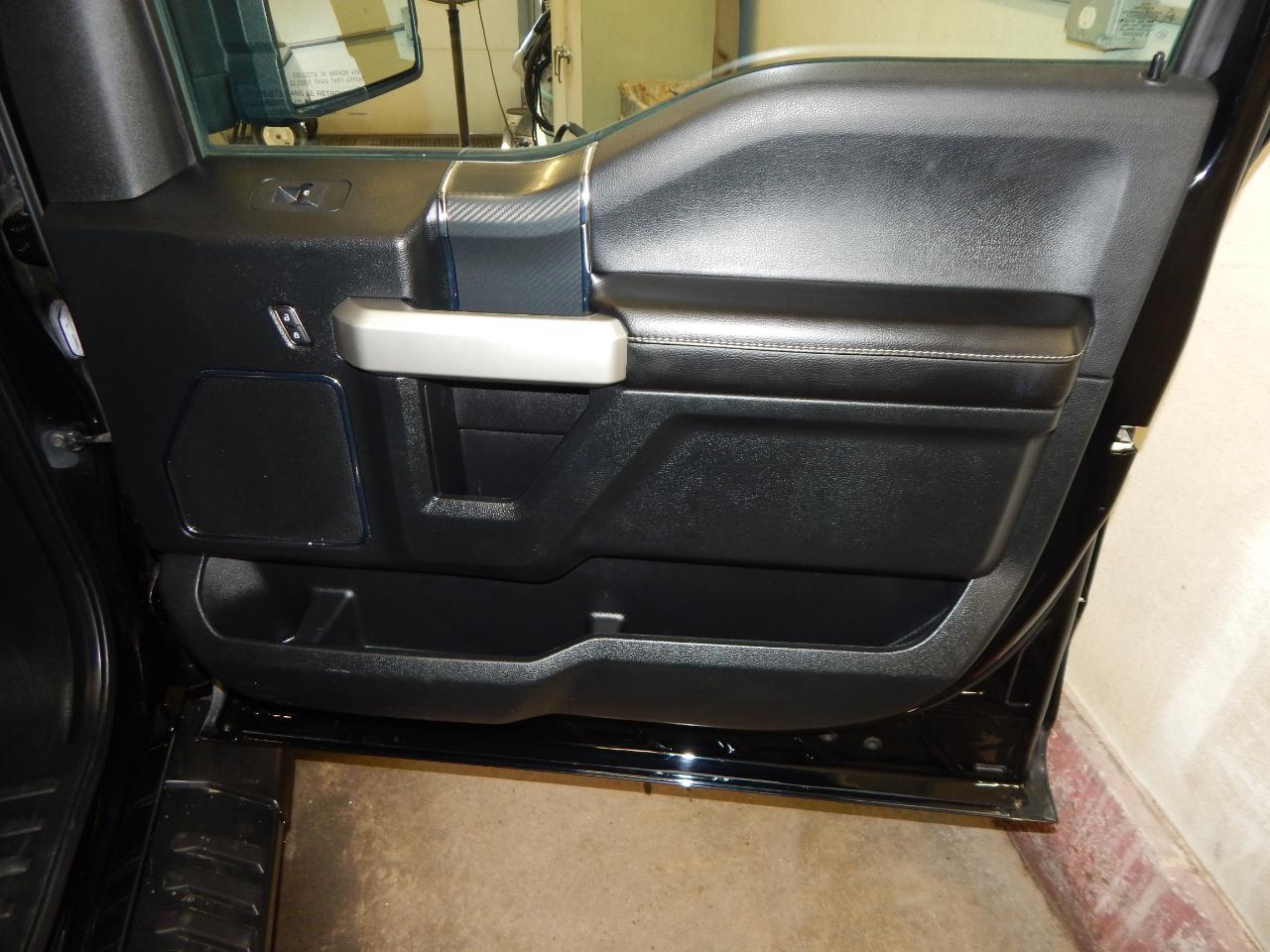 Ford F-150 Lariat 4WD SuperCrew 5.5' Box 2018